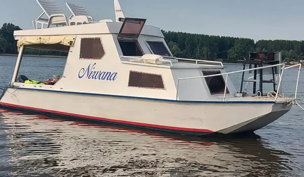 Rent a Boat Nirvana