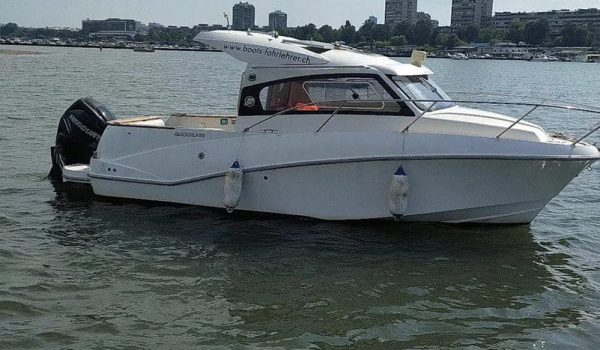 Rent a Boat Quicksilver