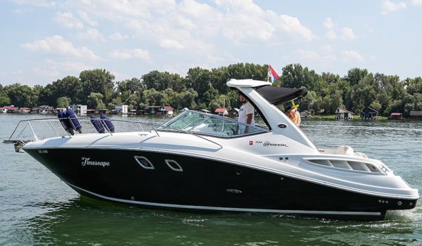 Rent a Boat Sea Ray Timescape