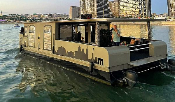 Rent-a-Boat-Teca-featured